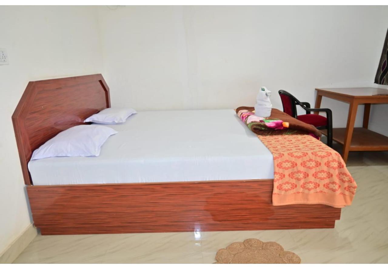 Moon Shine Garden Resort Lakshmanpur Экстерьер фото