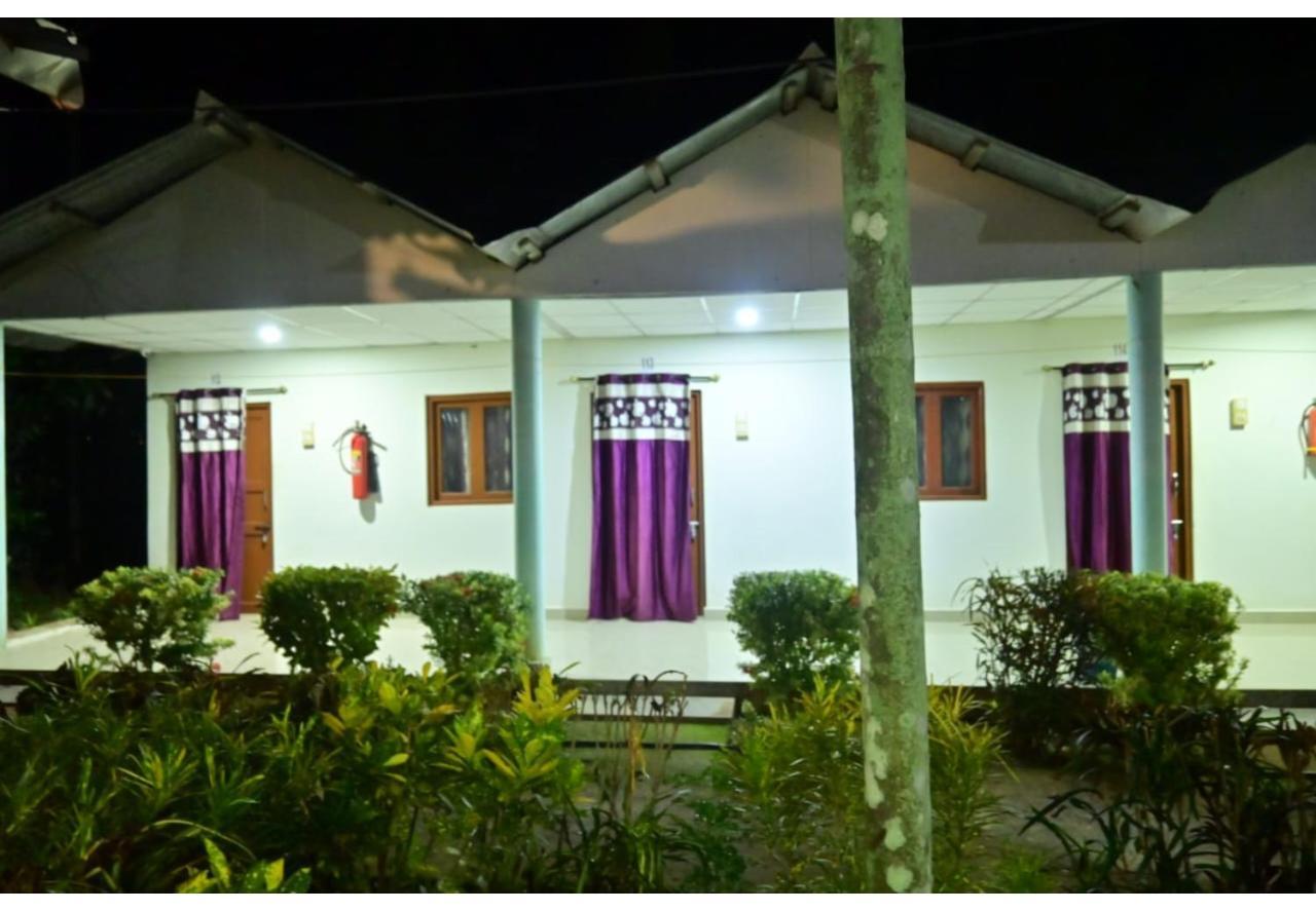 Moon Shine Garden Resort Lakshmanpur Экстерьер фото